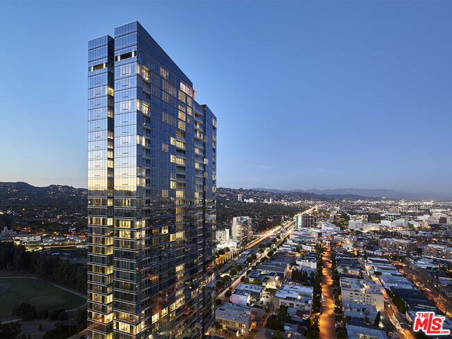 Building Photo - 10000 Santa Monica Blvd