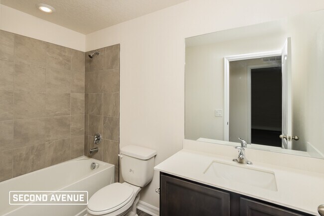 Building Photo - 715 Hanau Ave NW