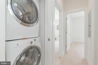 Building Photo - 1352 Quincy St NW