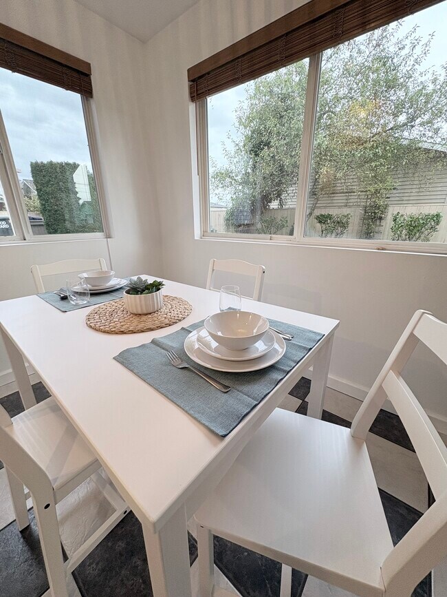 Brand new dishes and cutlery - 21204 3rd Ave S