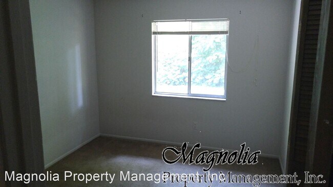 Building Photo - 3 br, 2 bath House - 127 Dorscher Road