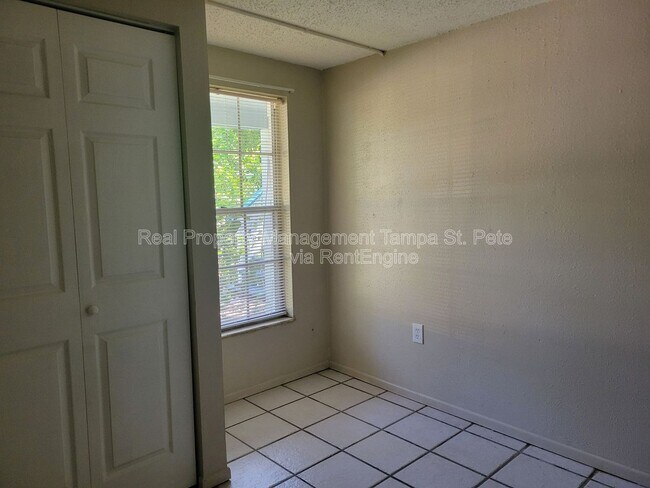 Building Photo - 643 Wisteria Ct