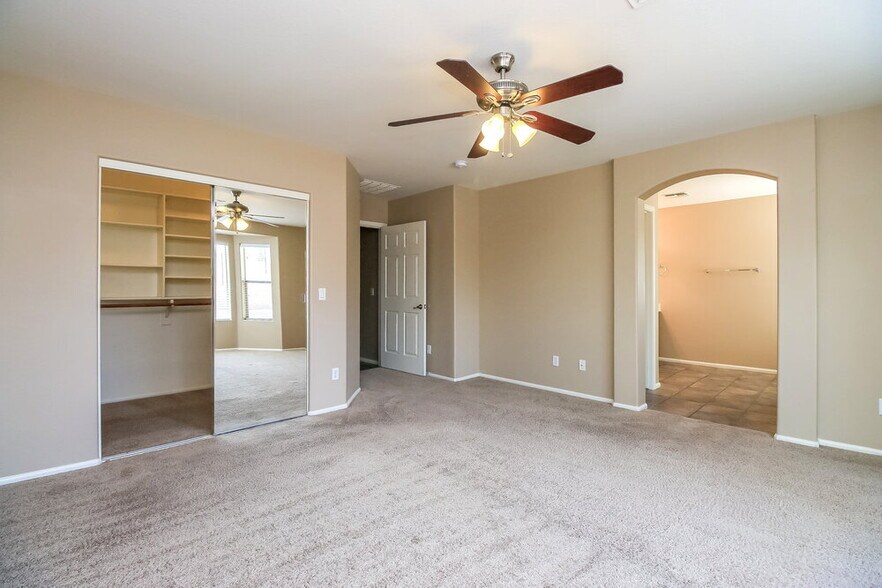 Building Photo - 2175 W Goldmine Mountain Dr