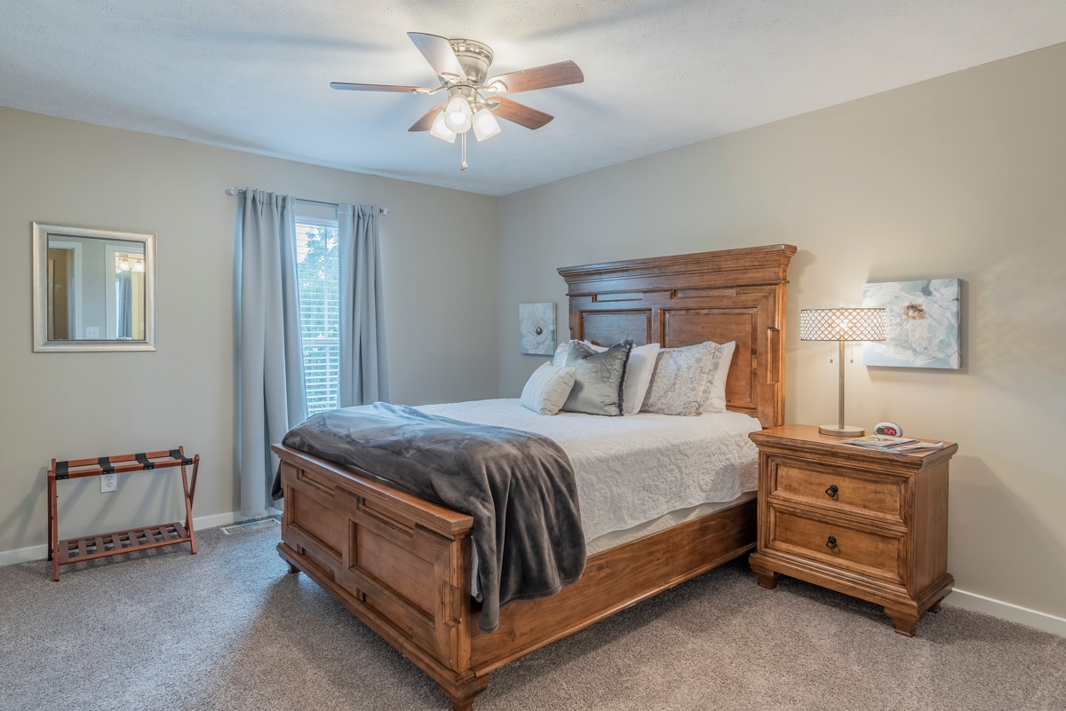 Furnished Unit - Bedroom (Upstairs) - 1255 Louisville St