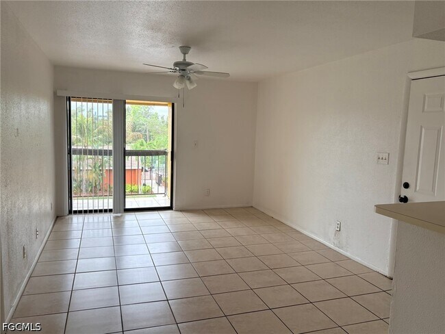 Building Photo - 2855 Winkler Ave