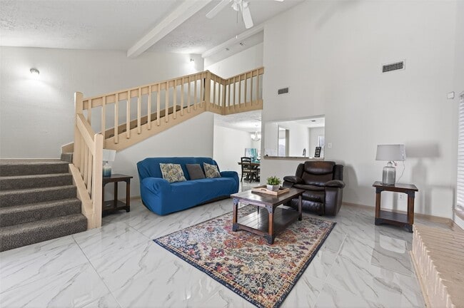 Building Photo - 10726 Village Trail Dr