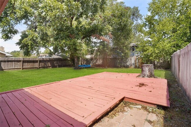 Building Photo - 10518 Linecamp Dr