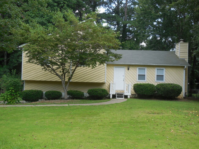 Primary Photo - Powder Springs Rental