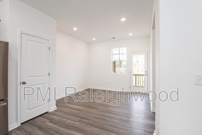 Building Photo - 3615 Elm Grv Ln