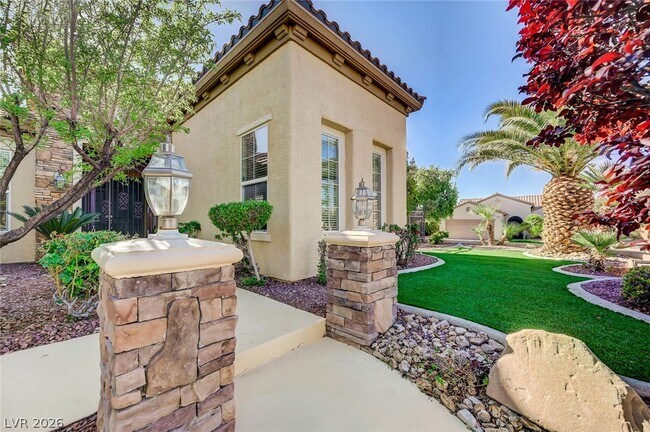 Building Photo - 2357 Wisconsin Dells Dr