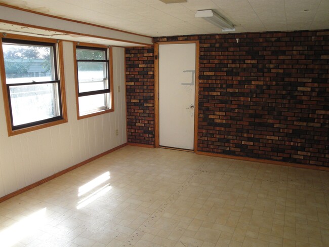 Building Photo - 4803 Cleveland Ave