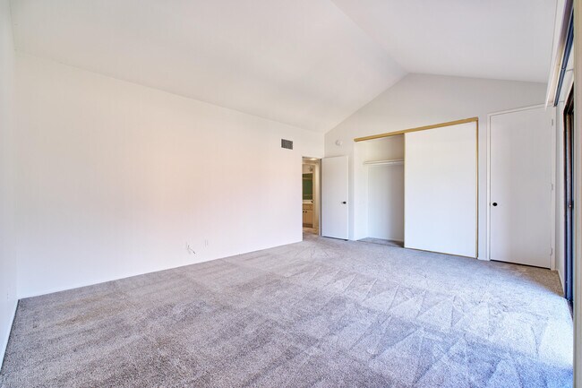 Building Photo - 2420 Los Coyotes Dr