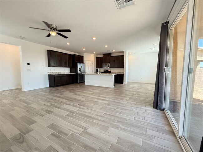 Building Photo - 9980 Perth Ct
