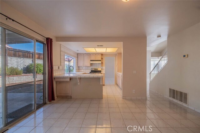 Building Photo - 28043 Woodstock Ave