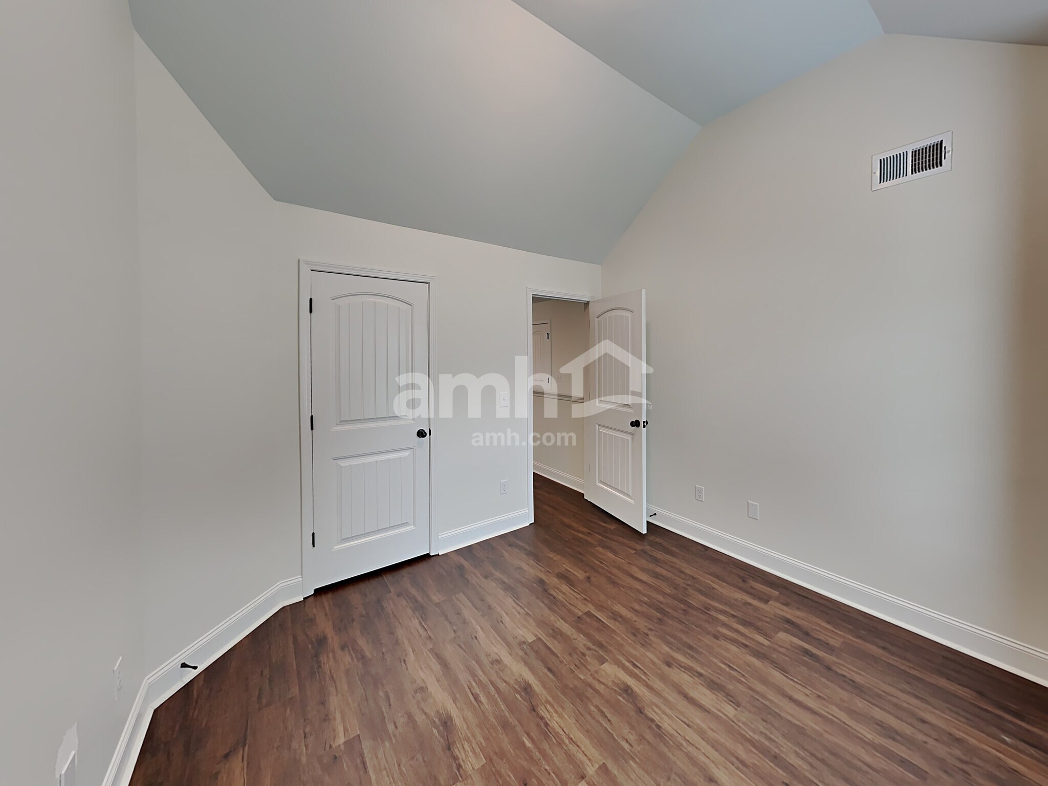 Building Photo - 44 Brookhill Ct