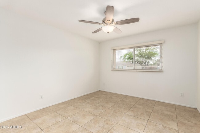 Building Photo - 8308 E Buena Terra Way