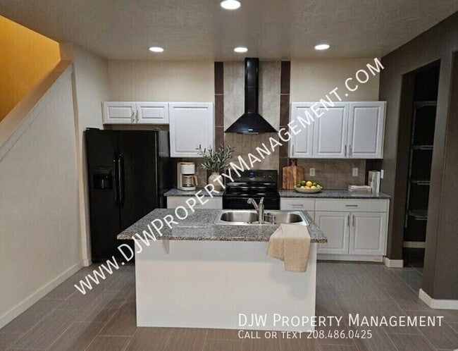 Building Photo - 3006 N LeBlanc Way