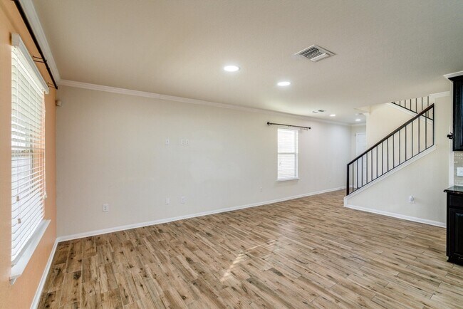 Building Photo - 12422 Stoneridge Gap Ln