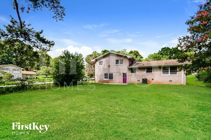Building Photo - 2032 Twin Falls Rd