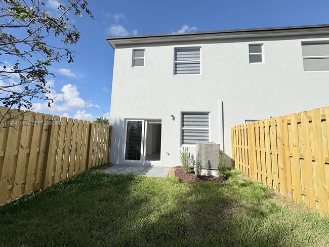 Building Photo - 12168 SW 268th St