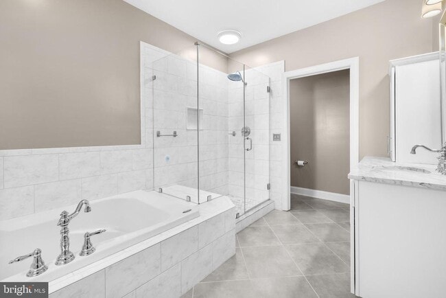 Building Photo - 5274 Pocosin Ln