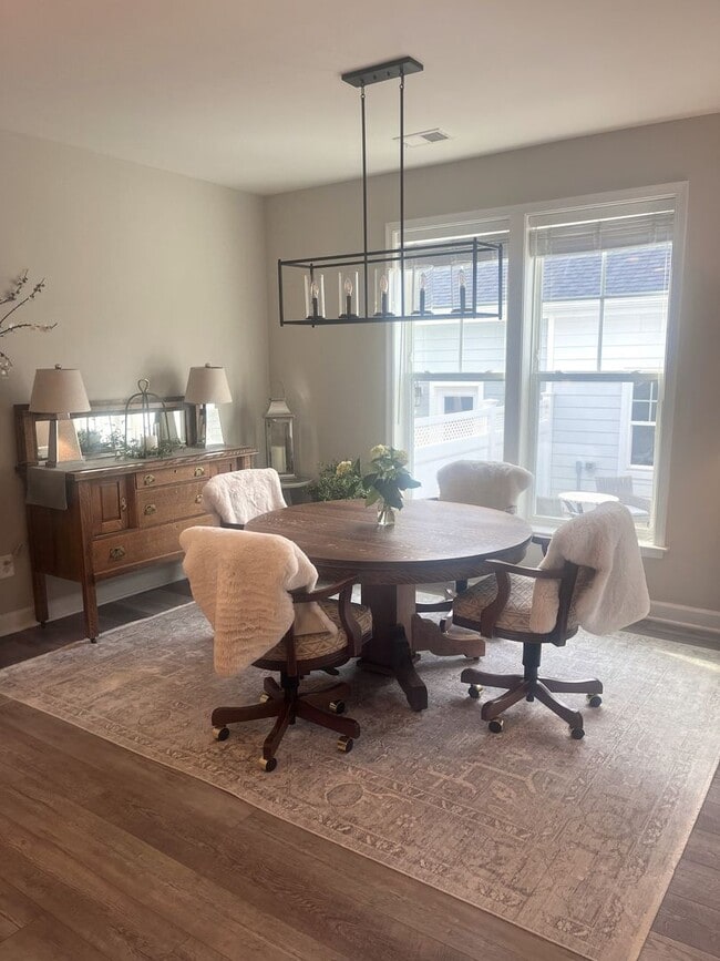 Building Photo - Executive Townhome in Preston Lakes