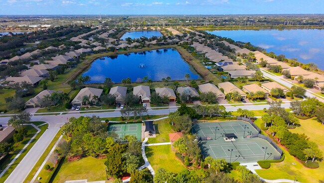 Building Photo - 3352 Siena Cir