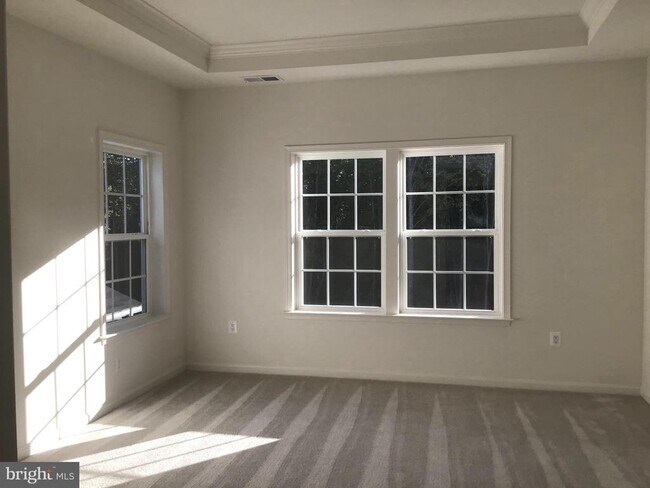 Building Photo - 1035 Aspen Rd
