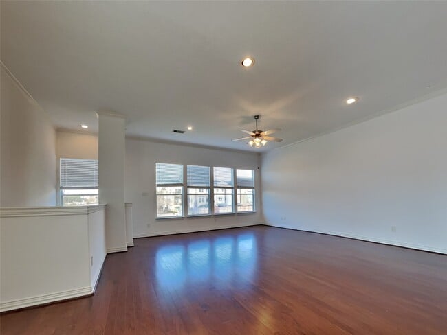 Building Photo - 3412 Honsinger St