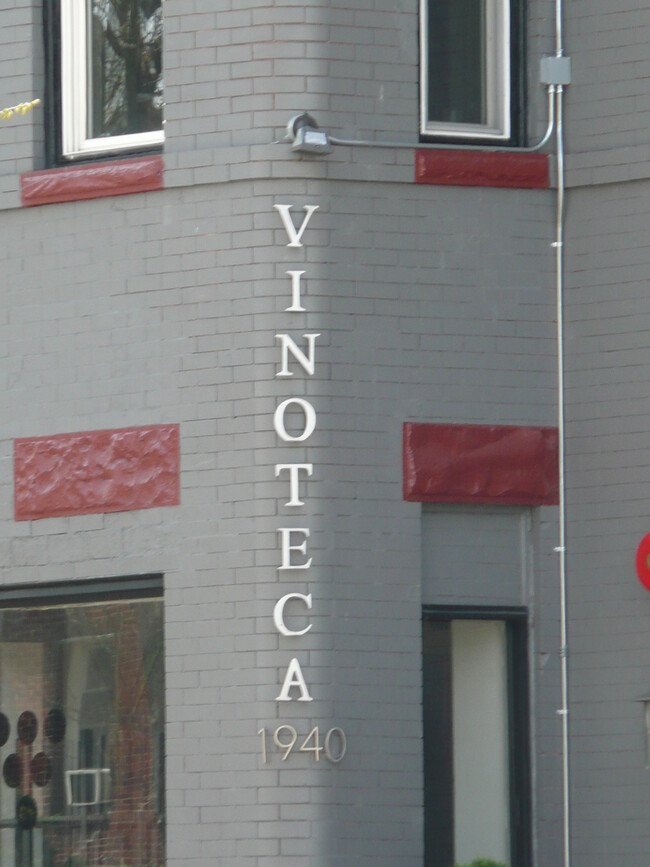 Vinoteca wine bar - 2240 12th Street Northwest