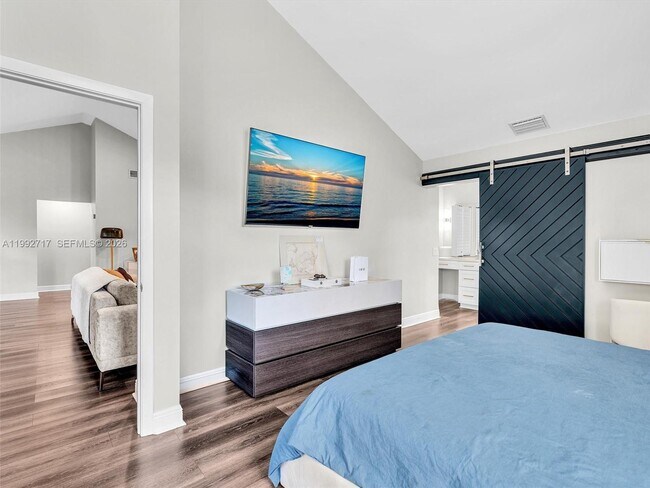 Building Photo - 2083 Augusta