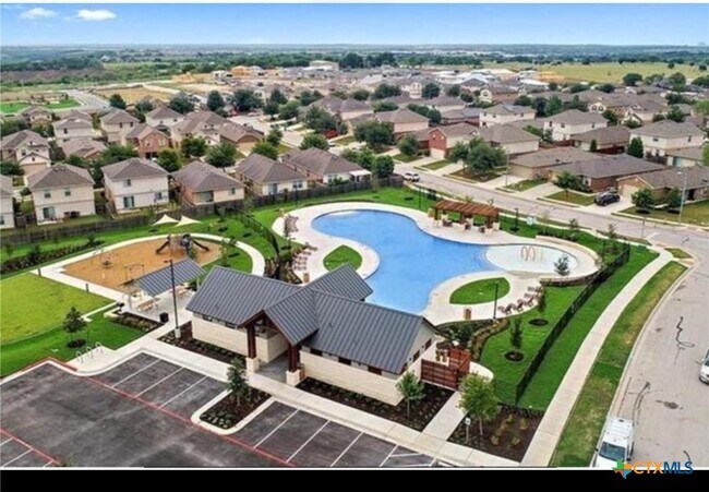 Building Photo - 14020 Neskar Dr