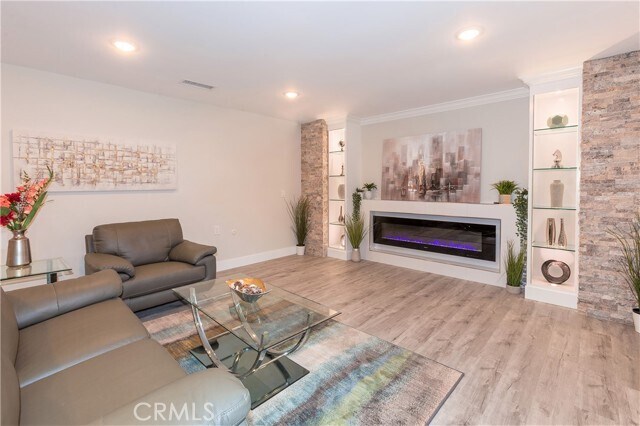 Building Photo - 2404 Via Mariposa W