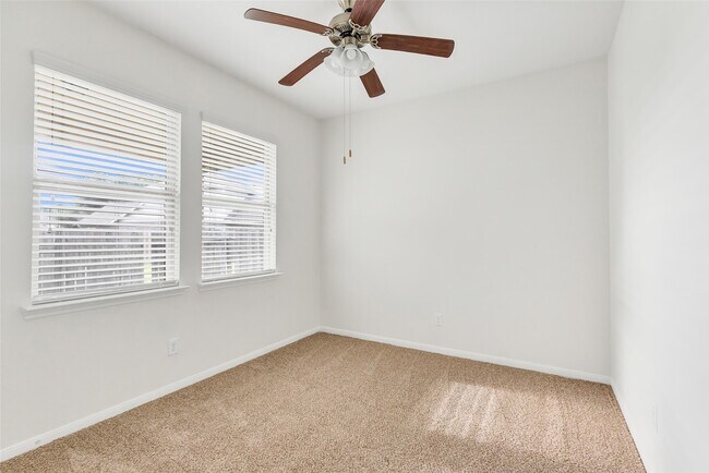 Building Photo - 12911 Madison Boulder Ln