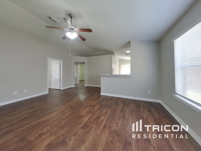 Building Photo - 3155 Boynton Dr
