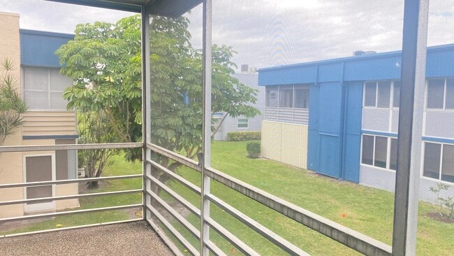 Building Photo - 177 Flanders C