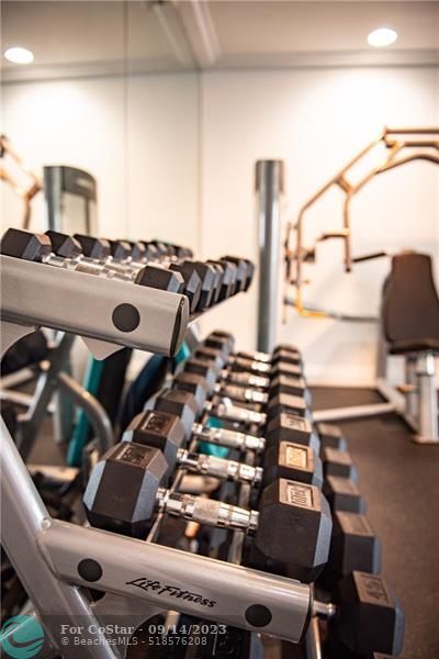 Building Photo - 3000 S Ocean Blvd