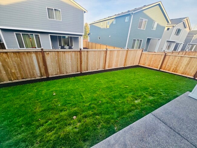 Building Photo - 8723 126th St Ct E