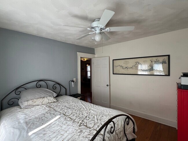Building Photo - 110 Vassal Ln
