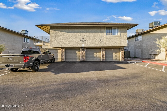 Building Photo - 8543 E Belleview St