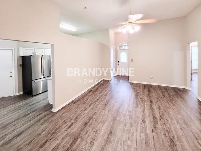 Building Photo - 5597 Blackburg Dr