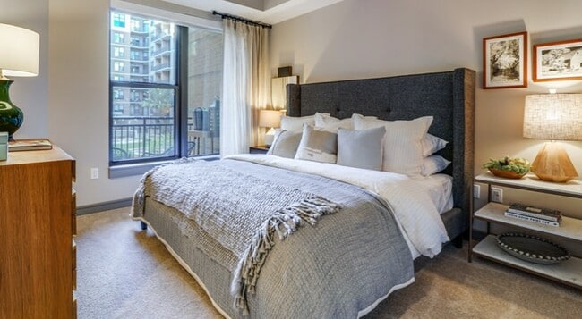 Building Photo - 901 Memorial City Way