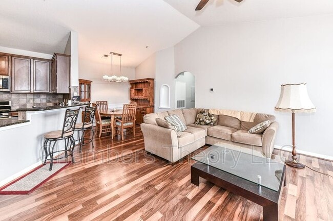 Building Photo - 512 Sunset View Terrace SE