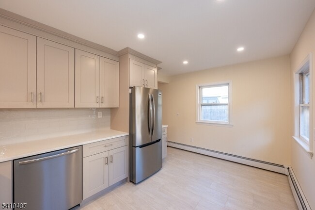 Building Photo - 44 Central Ave