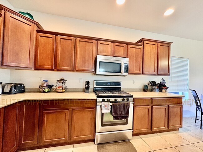 Building Photo - 10728 E Sanctuary Ridge Ln