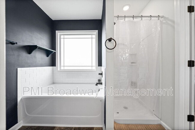 Building Photo - 474 Indian Overlook