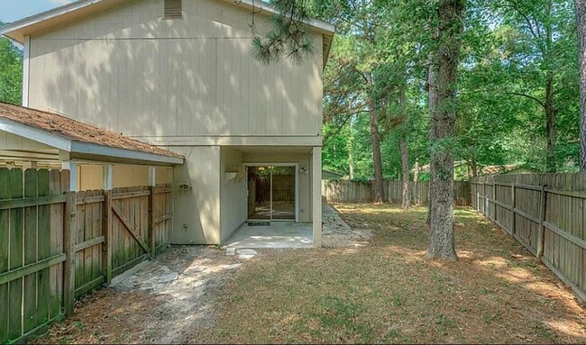 Building Photo - 1202 E Red Cedar Cir