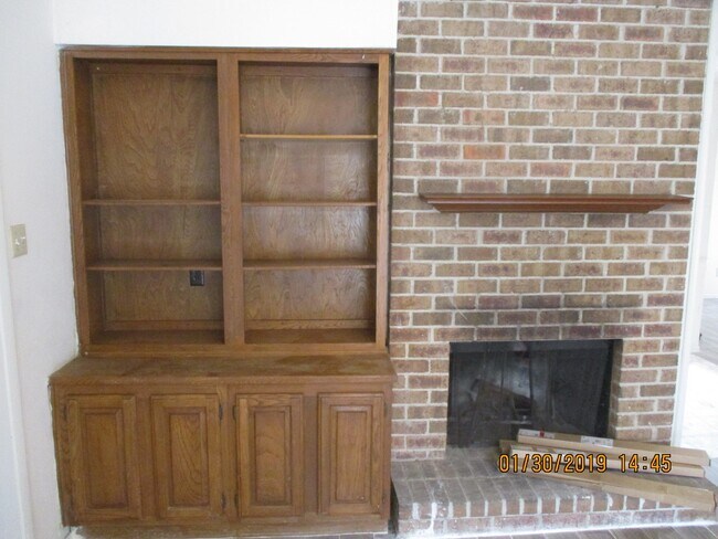 Building Photo - 10822 Lynbrook Dr