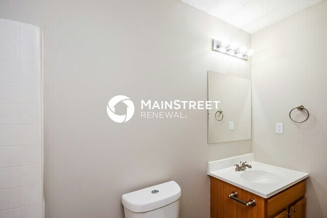 Building Photo - 4 Bedroom Pet-Friendly Home in Lithonia, GA with Main Street Renewal
