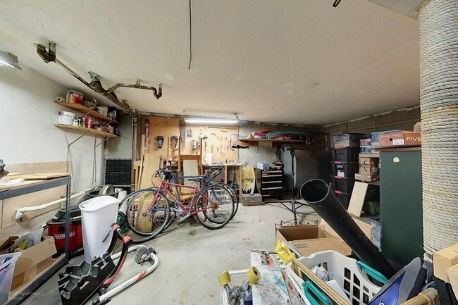 Building Photo - 88 Woodland Dr